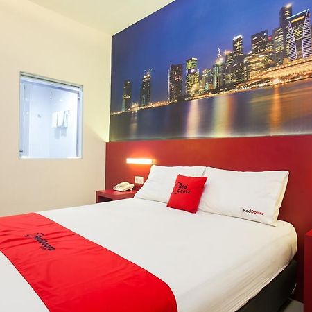Reddoorz Near Hawaii Water Park Otel Malang Dış mekan fotoğraf