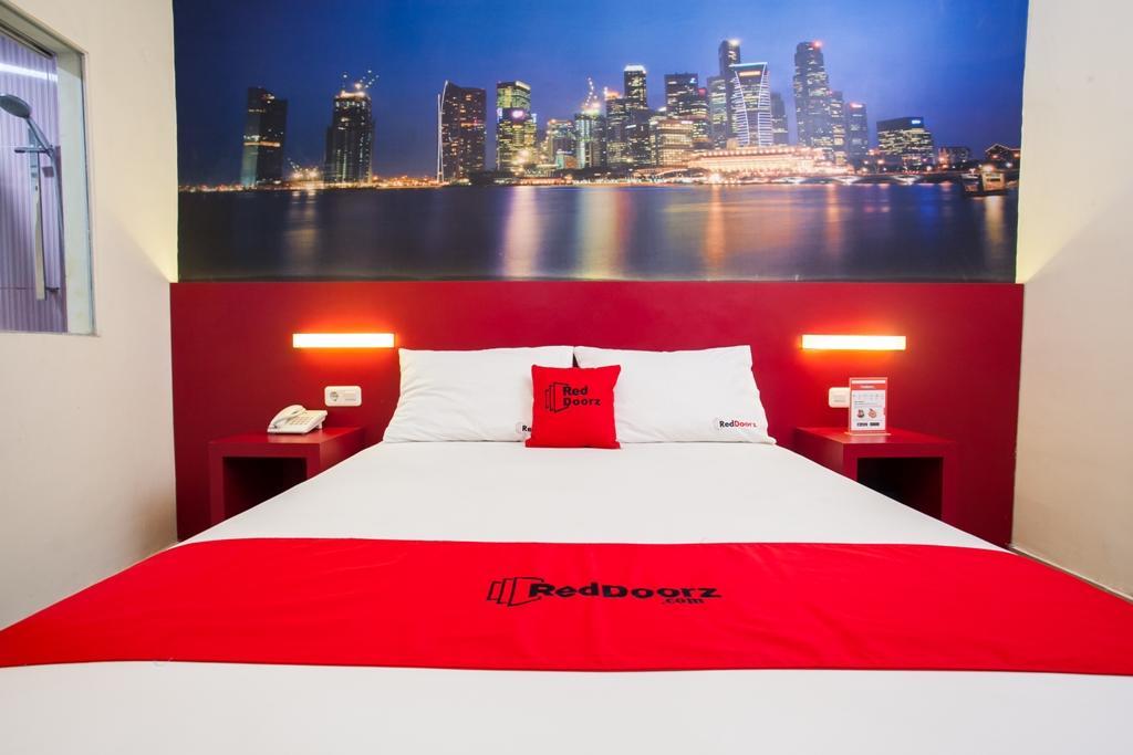 Reddoorz Near Hawaii Water Park Otel Malang Dış mekan fotoğraf
